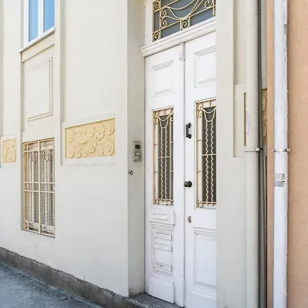 Belleville Porto