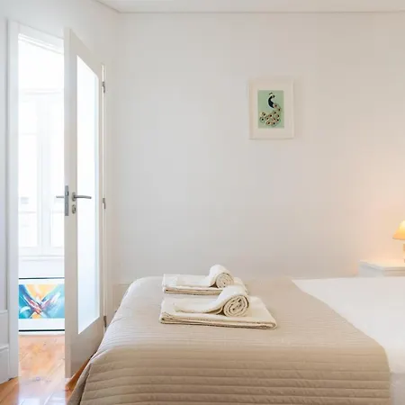 Belleville Apartment *
